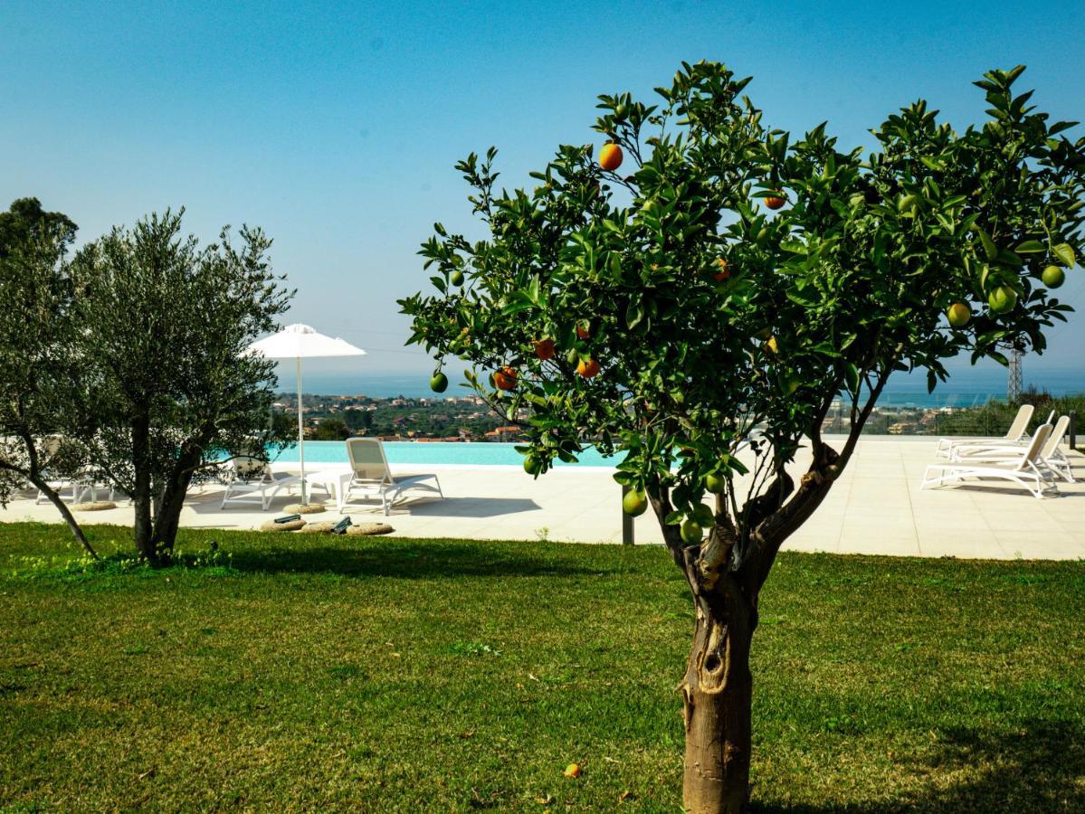 Resilienza Apartment Capo d'Orlando Luaran gambar